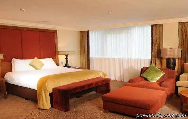 Clyde Court Hotel Dublin 4*,